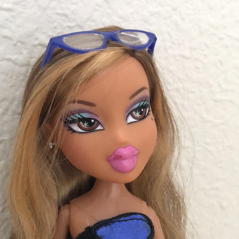 Bratz MGA Doll 2005 10” “Birthday Bash, Yasmin”, fully redressed in exl. cond!